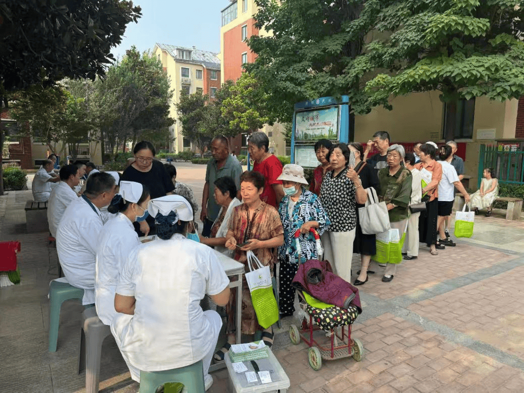 筑牢“員工健康防線” 企業(yè)與健康義診活動(dòng)的溫情邂逅